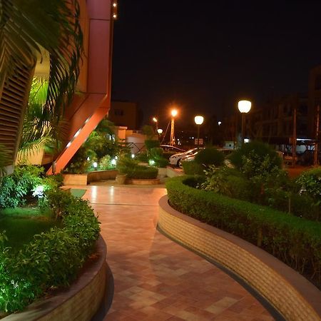 Jai Residency Hotel Gandhidham Bagian luar foto